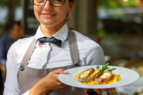 Bratislava: refeição de 3 pratos em um restaurante tradicional