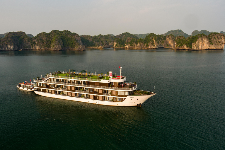 河内：2 日兰哈湾、下龙湾 5 星级邮轮之旅（含三餐、客舱）河内：2 日兰哈湾、下龙湾 5 星级邮轮、餐饮、客舱
