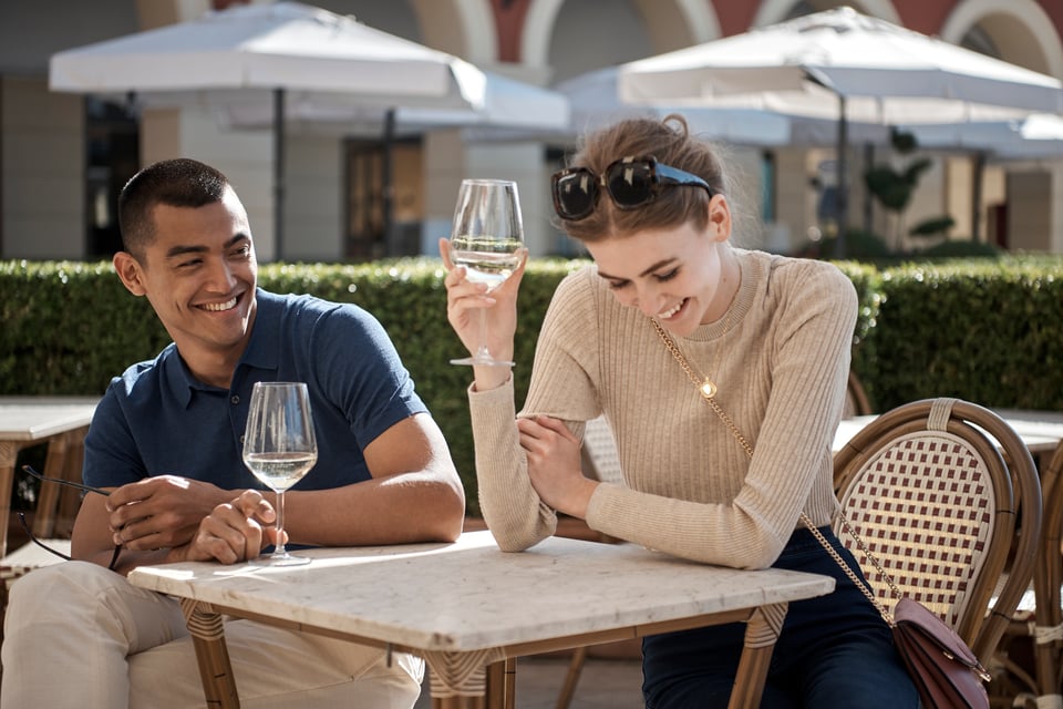 Von Mailand aus: Serravalle Outlet Premium Pass & ...