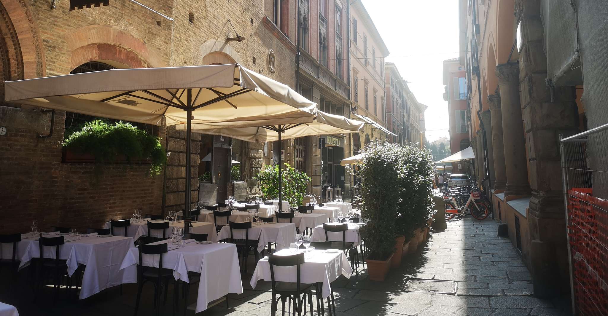 Bologna, Stadtzentrum geführte Weinwanderung - Hizvo