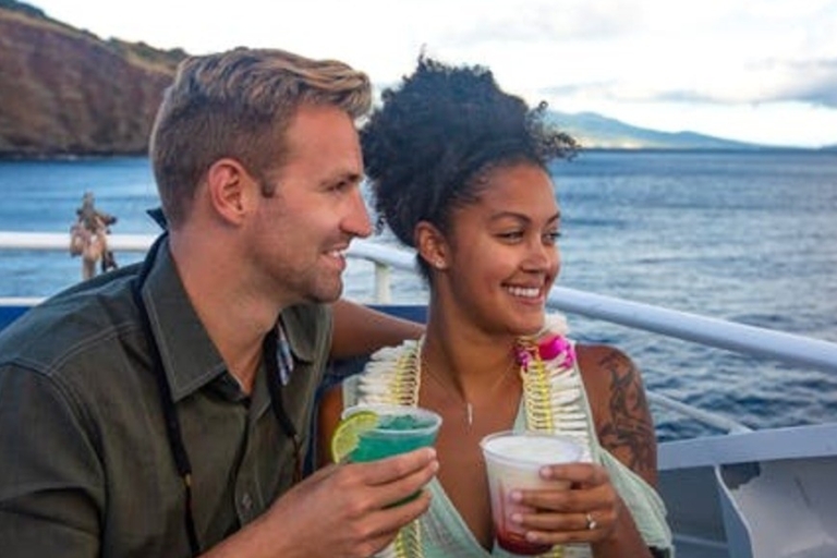 Maui: Sceniczny rejs o zachodzie słońca z 4-daniową kolacją i napojami
