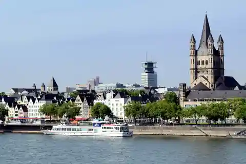 Cologne: The Dark Side of the City Walking Tour