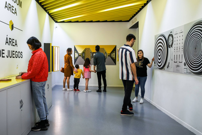 Madrid: Museum of Illusions Ticket