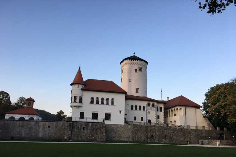 De Bratislava: Lesser Fatra Tour com ZilinaLesser Fatra Tour com Zilina - Sem embarque no hotel