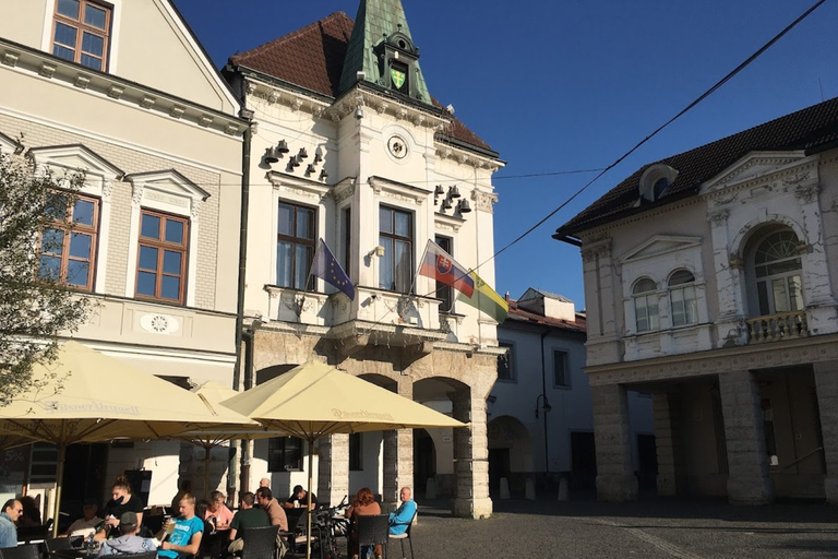 De Bratislava: Lesser Fatra Tour com ZilinaLesser Fatra Tour com Zilina - Sem embarque no hotel