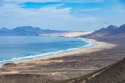 Fuerteventura: Cofete Guided Hiking Tour and Picnic