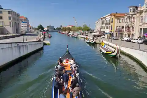 Aveiro: begeleide wandeltocht met verhalen, kanalen en Azulejos
