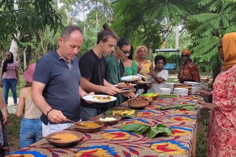 Domingo Comida Orgánica Almuerzo Buffet de Cocina LocalRecogida en el hotel en el norte de Zanzíbar