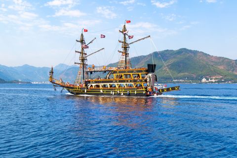 Kemer Full-Day Pirate Boat Trip with Lunch