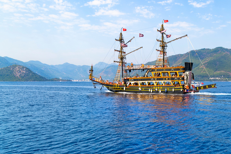 Excursión en barco pirata de día completo a Kemer con almuerzoTraslado desde el alojamiento de Kemer