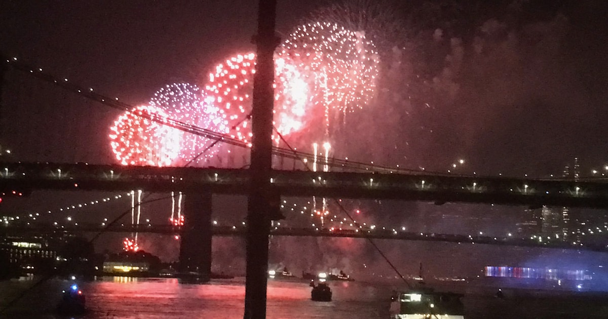 NYC Macy's July 4th Fireworks Viewing Cruise from Brooklyn GetYourGuide