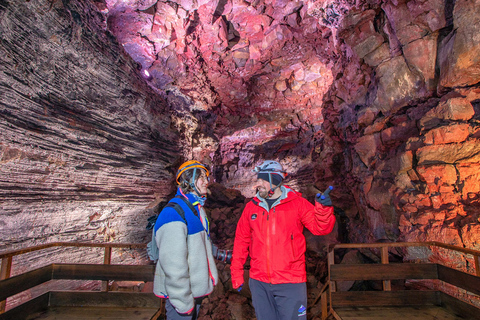 IJsland: kleine groepstour naar Lava CaveTour met ophaalservice in Reykjavik