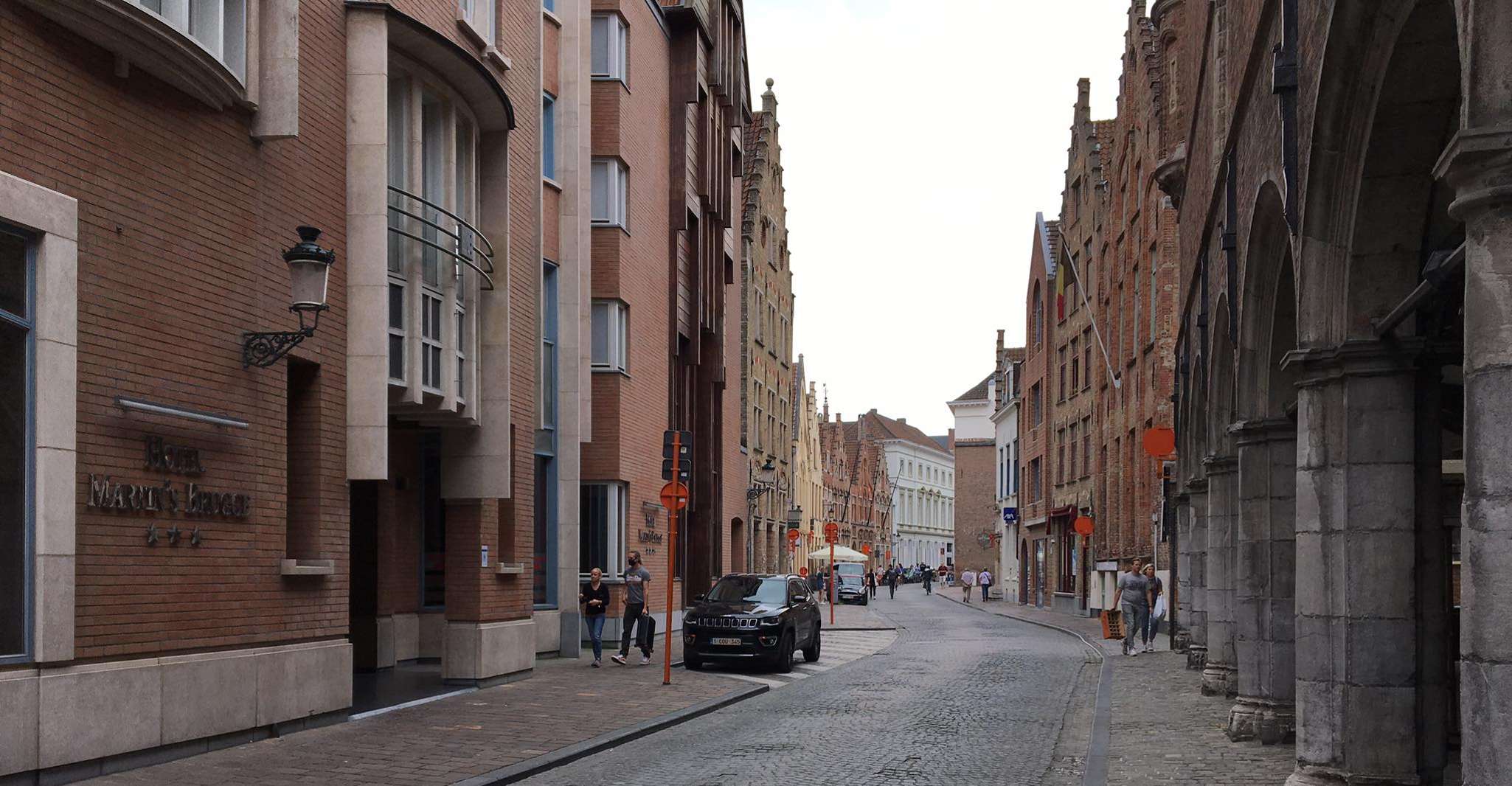 Bruges, Tour a piedi con guida autonoma - Hizvo