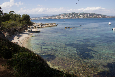 Från Cannes: Färjebiljetter till ön Sainte-MargueriteFrån Cannes: Biljetter till färjan till ön Sainte-Marguerite