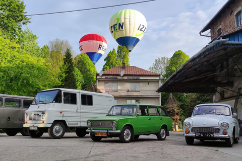 Cracovie : Visite guidée de Nowa Huta en voiture ancienneVisite privée de 2,5 h dans la ville