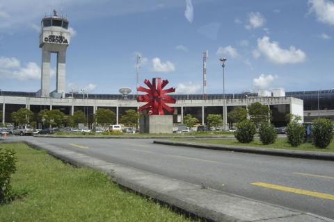 Medellín: José María Córdova Flughafen PrivattransferMedellín Abflugtransfer: Flughafen José María Córdova