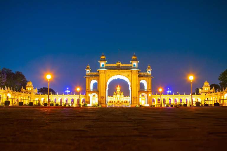 Explora Bangalore à noite: passeio guiado a péExplora Bangalore à noite: visita guiada a pé