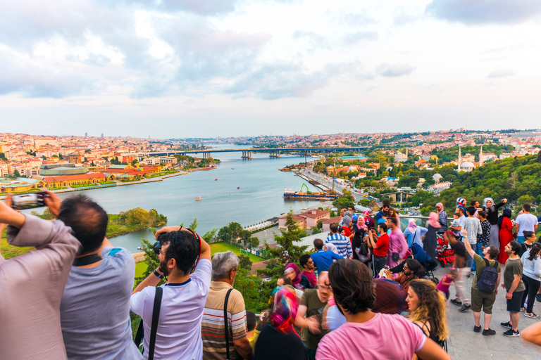 Istanbul: Tagesausflug mit der Seilbahn zum Goldenen Horn und dem Pierre Loti HügelPrivate Tour