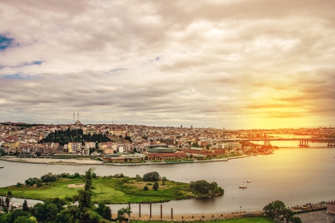 Istanbul: Tagesausflug mit der Seilbahn zum Goldenen Horn und dem Pierre Loti HügelPrivate Tour