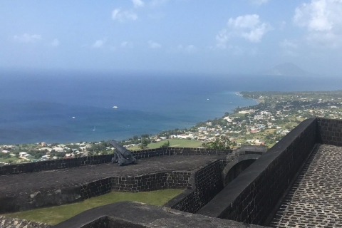 Saint-Kitts : randonnée sur le volcan et excursion touristique