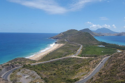 St. Kitts: begeleide wandeling door regenwoud Eco-avontuurSt. Kitts: Eco-avontuurwandeling door het regenwoud