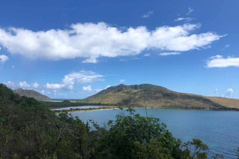 St. Kitts: całodniowa wycieczka do klubu plażowego Timothy Hill i Carambola