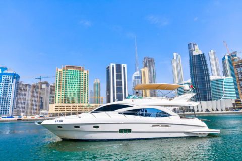 Dubai Marina Yacht Cruise med morgenmad eller middag ved solnedgang