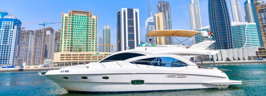 Dubai Marina: Yacht Tour with Breakfast or BBQ and Sunset