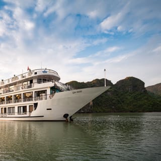 Ha Long Bay: 2-Day Sightseeing Cruise