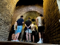 Belgrado, Fortress Underground Tour w/Wine Lungo il fiume - Hizvo