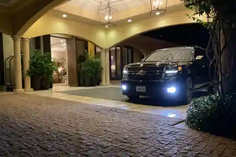 Luxury SUV Transfer Providenciales Airport round trip