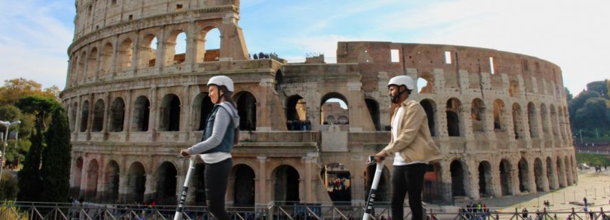 Bird Tour: Colosseum, Pantheon and more on E-Scooter