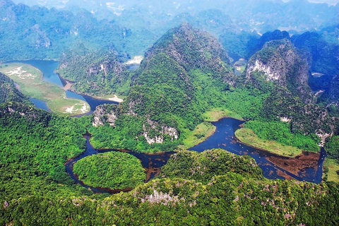 De Hanoi: excursion d'une journée à la pagode Bai Dinh, à Trang An et à la grotte de Mua