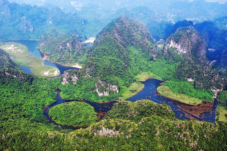 De Hanoi: excursion d'une journée à la pagode Bai Dinh, à Trang An et à la grotte de Mua