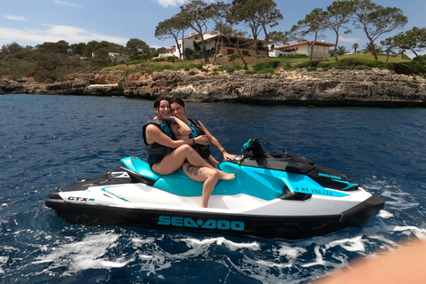 Cala D&#039;or: tour in moto d&#039;acqua sulla spiaggia di Cala D&#039;or