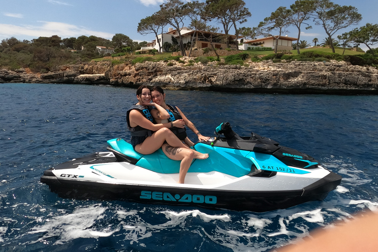 Cala D&#039;or: tour in moto d&#039;acqua sulla spiaggia di Cala D&#039;or