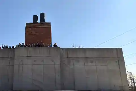 Parque Memento: Visita guiada oficial com ingresso