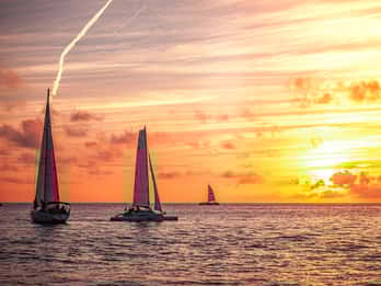 Sunny Beach : Croisière en catamaran au coucher du soleil avec dîner et prosecco
