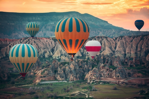 Cappadoce : vol en montgolfière au lever du soleil avec prise en charge à l'hôtel