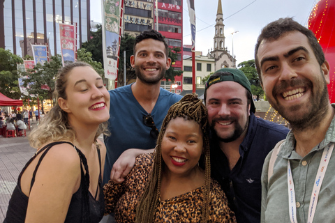 São Paulo: Liberdade i Bixiga Street Food Tour w niedziele