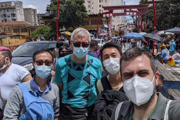 São Paulo: tour de comida callejera de Liberdade y Bixiga los domingos