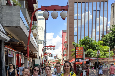 São Paulo: Liberdade & Bixiga Street Food Tour op zondag