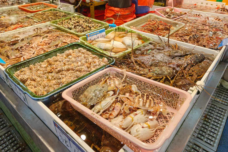 Zhuhai: City Highlights with Cruise & Seafood Lunch Zhuhai: City Highlights Tour with Cruise & Seafood Lunch