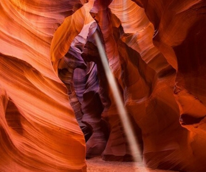 Page: Upper Antelope Canyon Tour with Navajo Guide