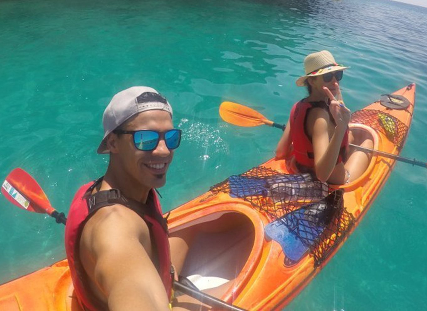 Lefkada: Kajaktur i den skjulte blå grotte med frokost og frugt