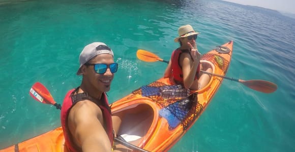 Lefkada : kayak de mer jusqu'à la grotte bleue cachée