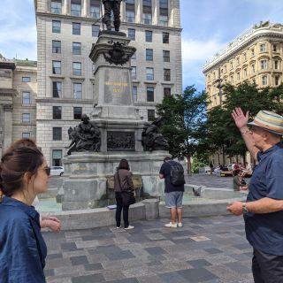Montreal: Private Walking Tour of Old Montreal