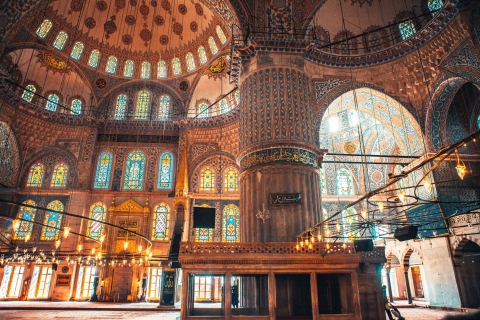 Istanbul: Magnificent Mosques of Istanbul Walking Tour Small Group Tour