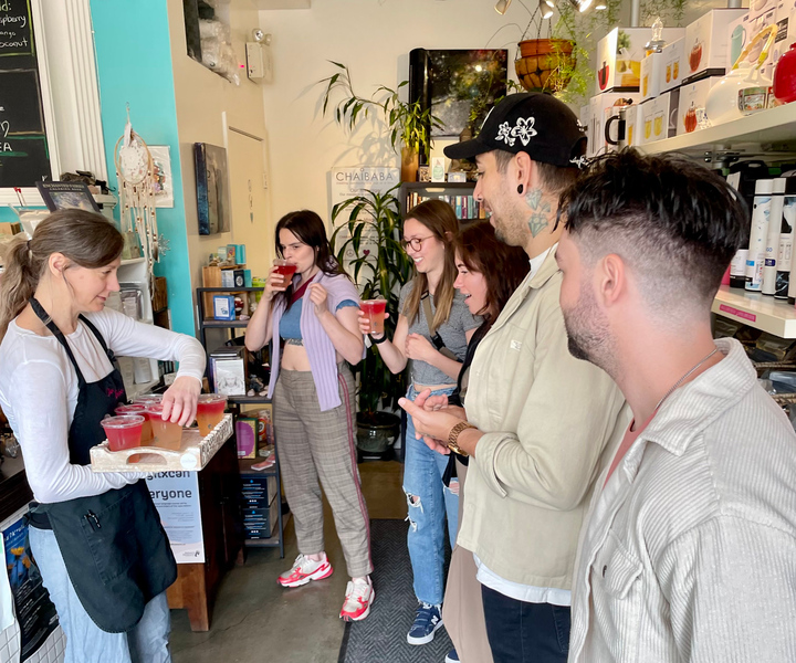 Kelowna: Walking Food Tour with 7 Tastings