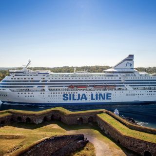 From Stockholm: 3-Day Return Cruise to Helsinki & Breakfast